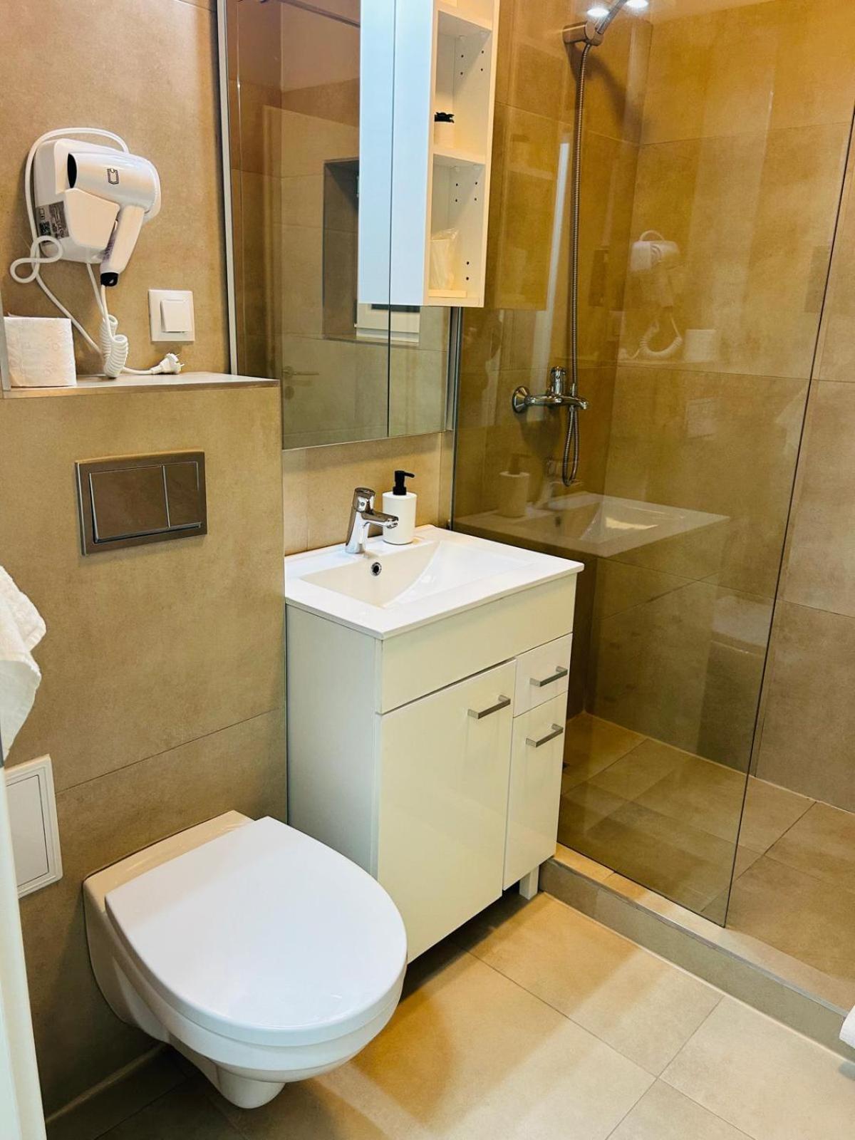 Hotel New House Sybin Zewnętrze zdjęcie