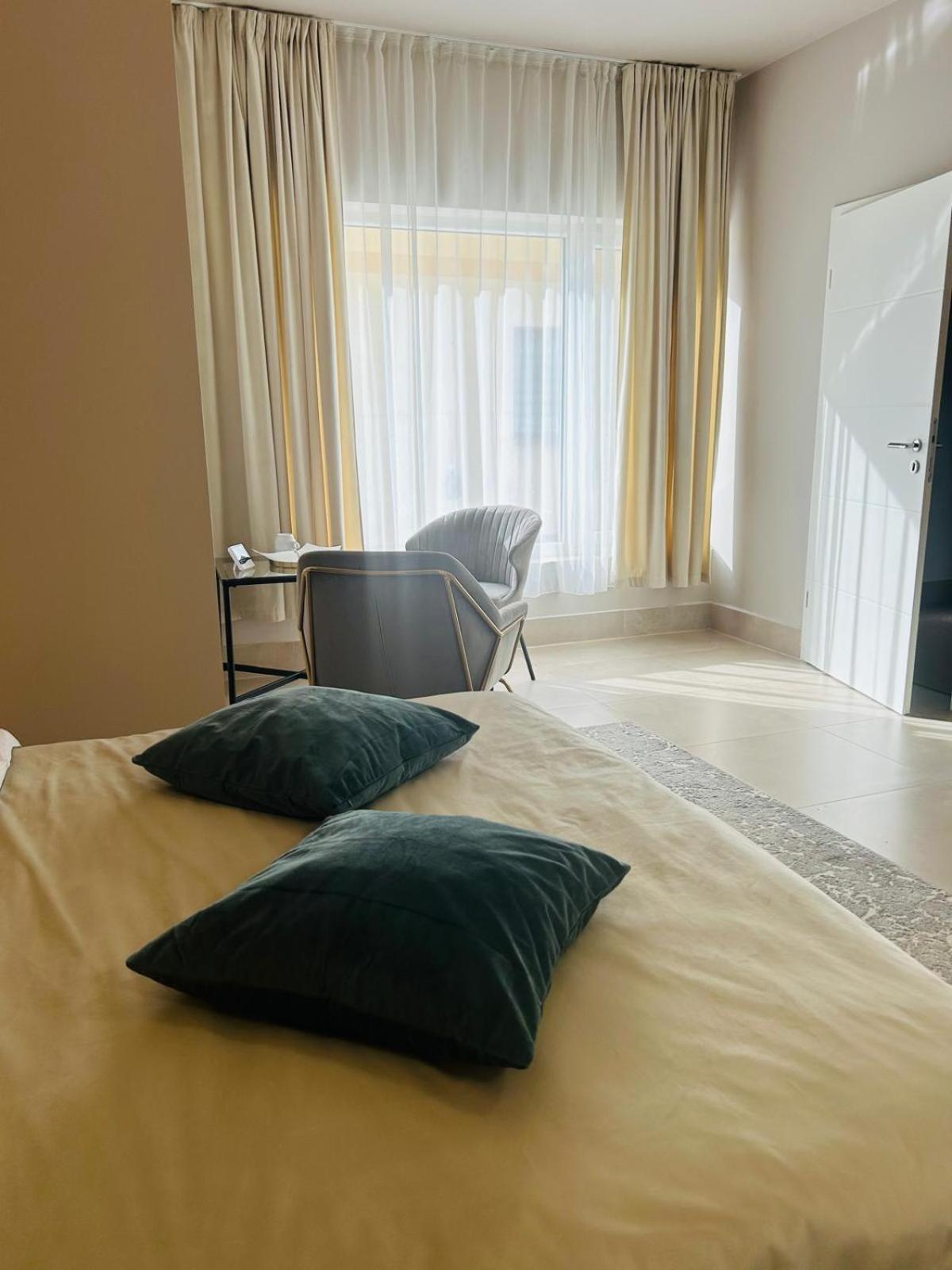 Hotel New House Sybin Zewnętrze zdjęcie
