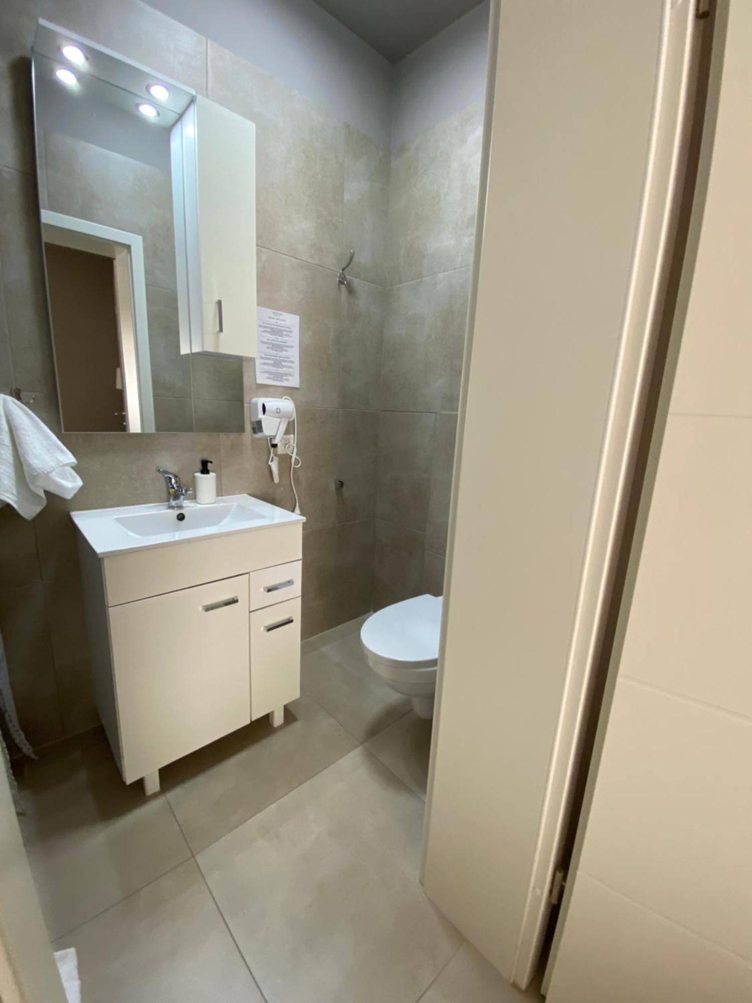 Hotel New House Sybin Zewnętrze zdjęcie