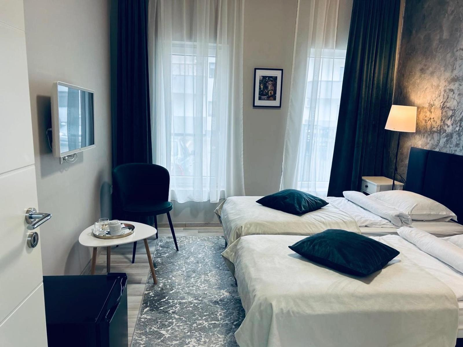 Hotel New House Sybin Zewnętrze zdjęcie